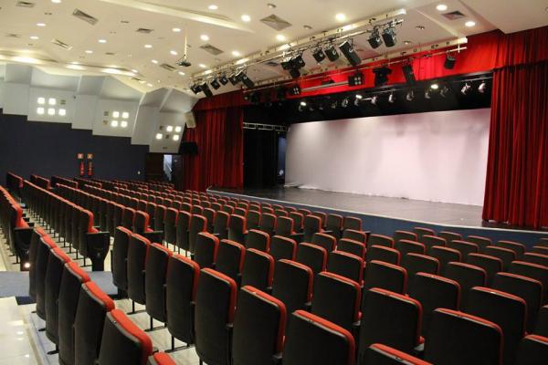Instalação de sonorização profissional — Teatro Izaac Newton — São Paulo (SP).